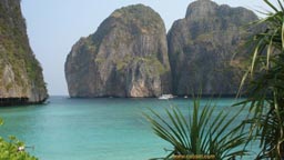mini-maya-beach.jpg (15597 octets)